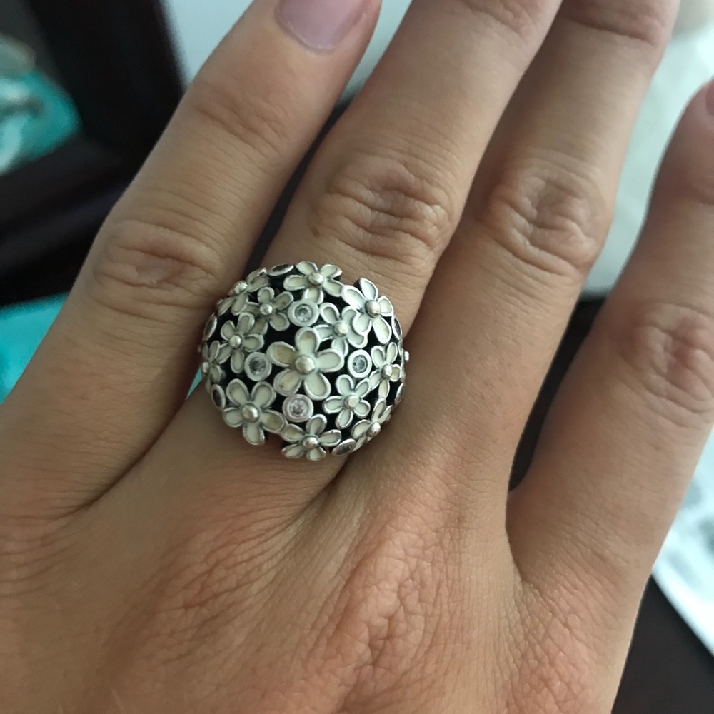 Flower pandora ring